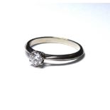 AN 18K WHITE GOLD AND 0.30ct ROUND BRILLIANT CUT SOLITAIRE DIAMOND RING (size K/L). weight approx