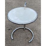 AN EILEEN GRAY DESIGN CHROME OCCASIONAL TABLE With white perspex inset top. (52cm x 64cm)