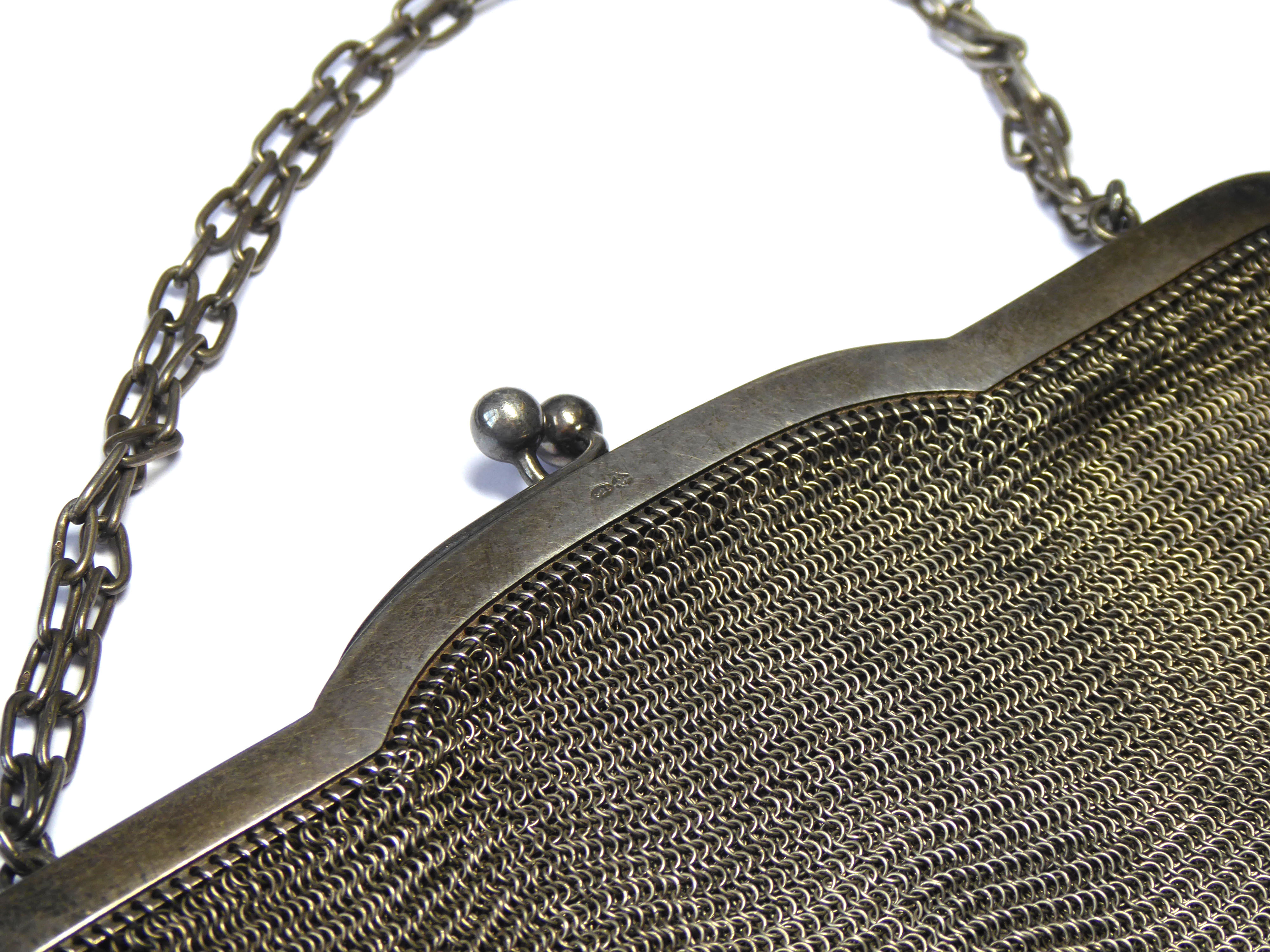 AN EARLY 20TH CENTURY SILVER MESH PURSE Having a carry chain and solid frame, import marks '. - Image 2 of 3