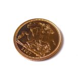 A 9CT GOLD SAINT GEORGE MEDALLION COIN. 4g