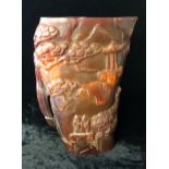 A CHINESE CARVED HORN LIBATION CUP. (16cm)