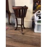 AN EDWARDIAN MAHOGANY AND LINE INLAID BASKET PLANTER On three splayed legs. (50cm)