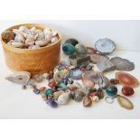 A COLLECTION OF POLISHED AGATE STONE ORNAMENTS.various forms,together with a collection of sea