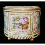 AN EARLY 19TH CENTURY DERBY PORCELAIN CONVEX BOUGH POT Hand painted with floral decoration and