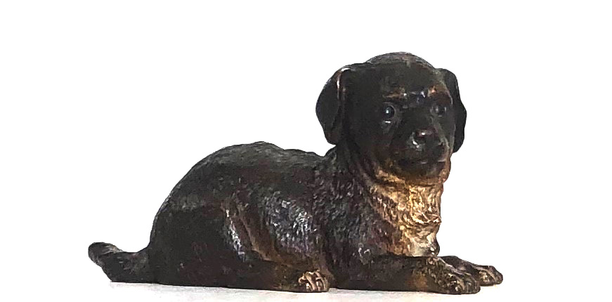 BERGMAN, A LARGE COLD PAINTED BRONZE STATUE OF A PUPPY. (17cm)