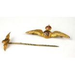 AN EARLY 20TH CENTURY 9CT GOLD RAF SWEETHEART BROOCH AND TIEPIN Winged form with enamel coronet