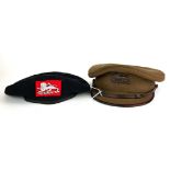 AN EARLY 20TH CENTURY ROYAL KING'S OWN REGIMENT SERVICE OFFICER' S DRESS CAP Bearing a bronze