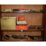 A QUANTITY OF RAILWAY ITEMS To include Tri-Ang, Mamod M.M.2., Stationary steam engine etc, along