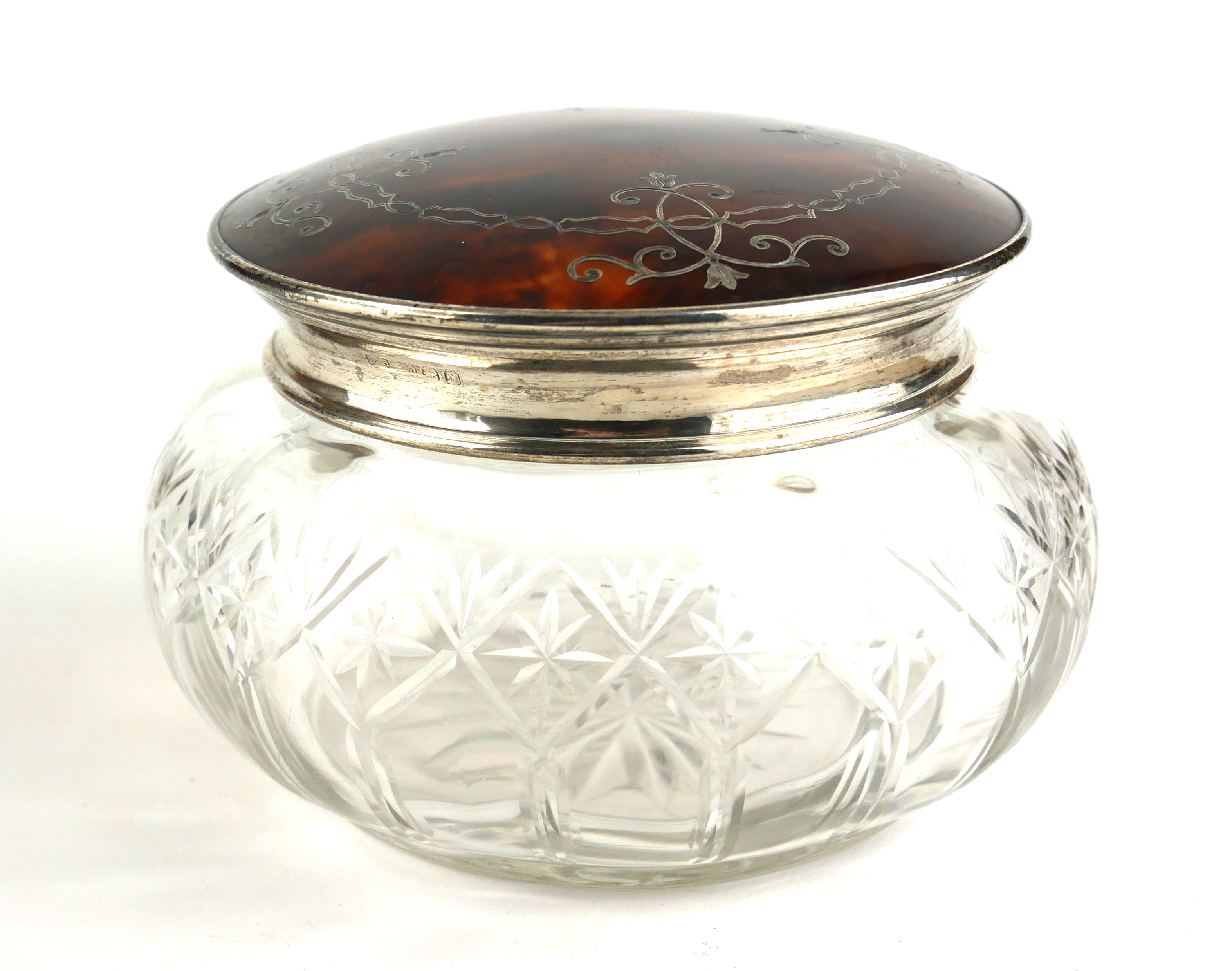 AN EARLY 20TH CENTURY SILVER, TORTOISESHELL AND LEAD CRYSTAL TRINKET BOX Having an oval - Image 2 of 2