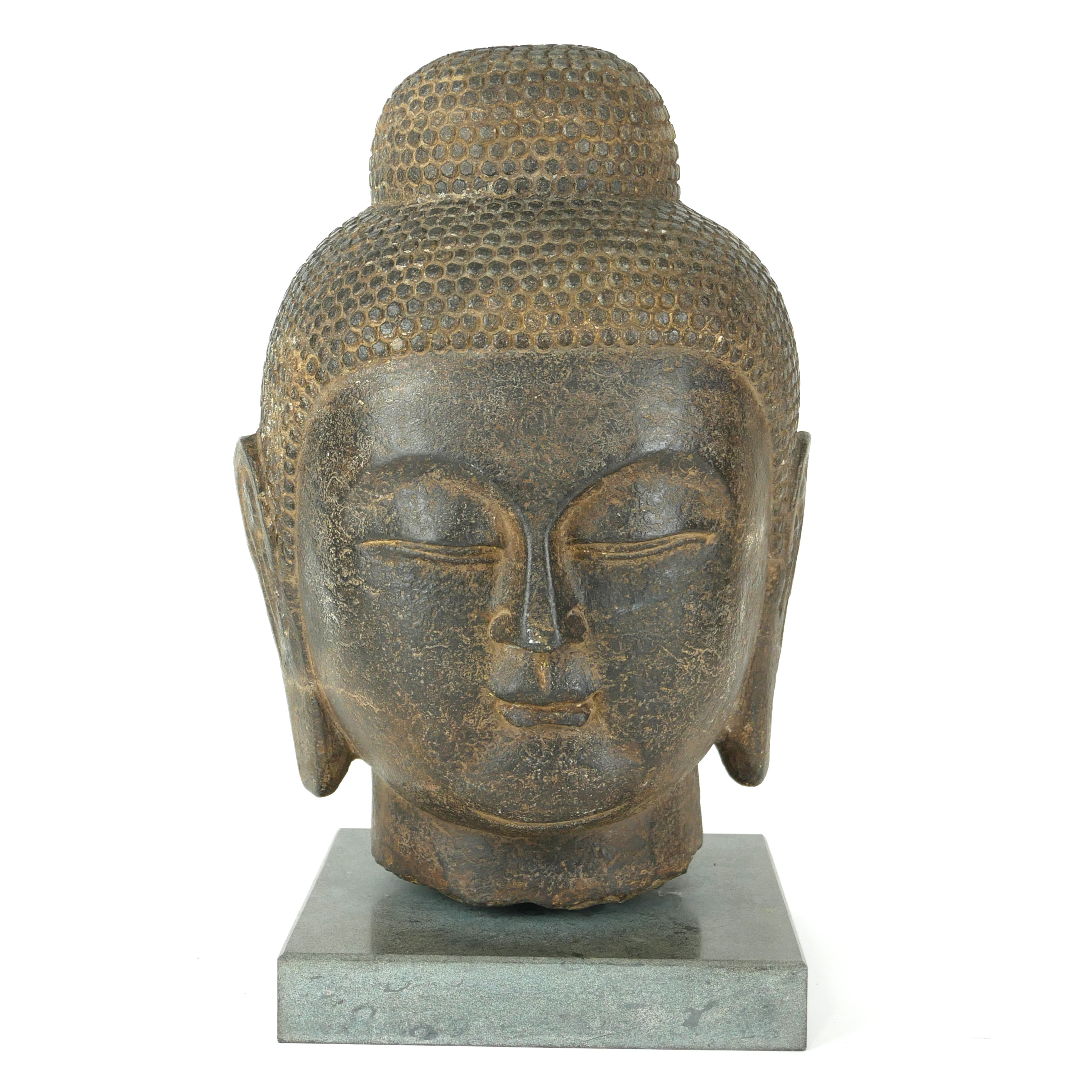 A LARGE FINELY CARVED CHINESE (POSSIBLY MING DYNASTY) GREY STONE HEAD OF A BUDDHA On a marble - Image 5 of 7