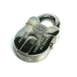 A WHITE METAL PADLOCK NOVELTY VESTA CASE Having embossed 'Chubb London', hinged lid and strike. (