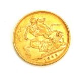 A KING EDWARD VII 22CT GOLD FULL SOVEREIGN COIN, DATED 1902 With George and Dragon to reverse.