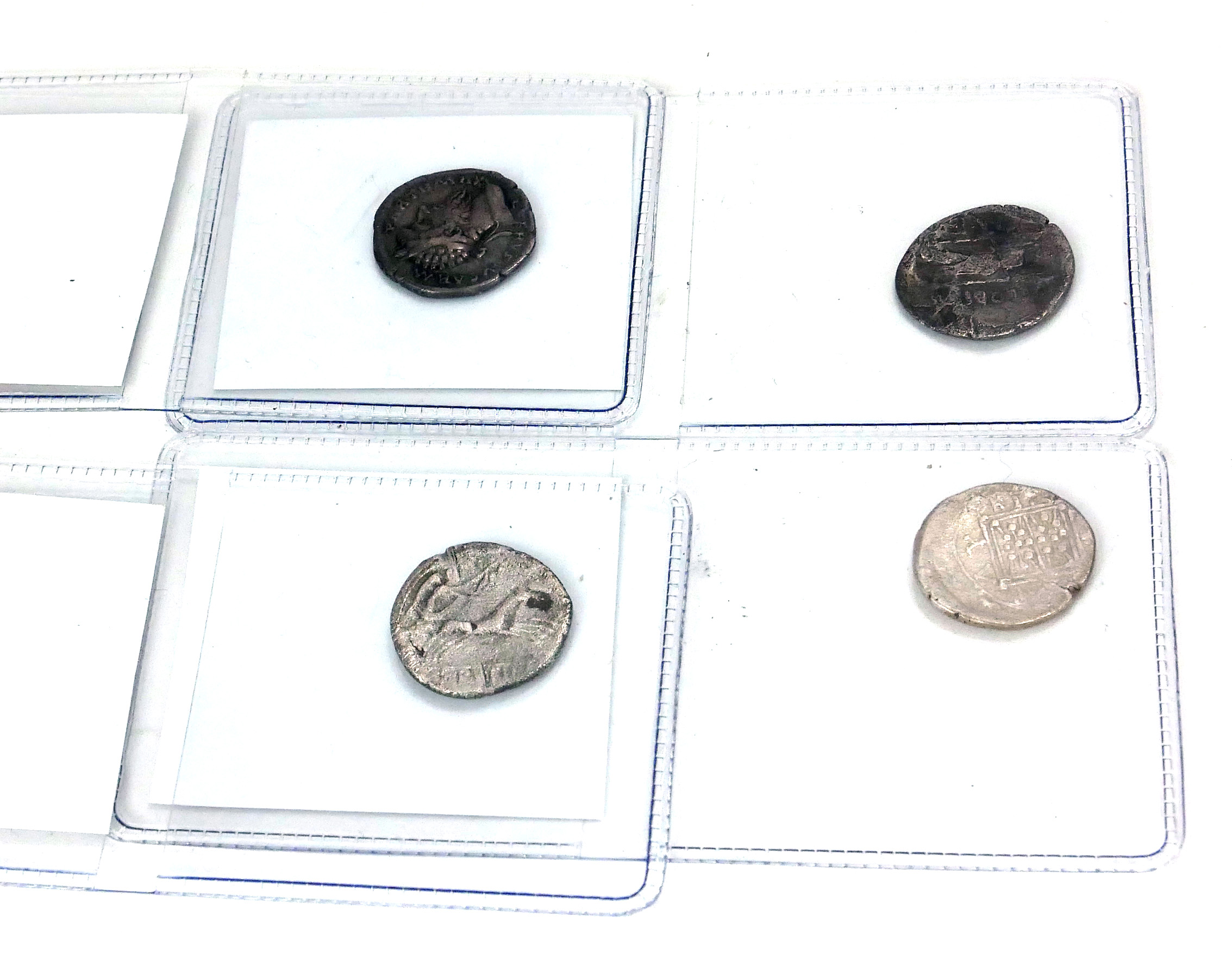 A COLLECTION OF FOUR ROMAN DENARIUS COINS Comprising Lllyrium Dyrrachium, 3rd-2nd Cent BC, P Clodius - Image 2 of 2