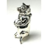 A STERLING SILVER NOVELTY 'PIG' VESTA CASE Standing pose, with swag bag. (approx 5cm)