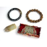 A COLLECTION OF CHINESE JADE AND HARDSTONE ITEMS Comprising a pierced and scrolled frame, a carved