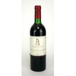 CHÂTEAU LATOUR, 1983, PREMIER GRAND CRU CLASSÉ PAUILLAC, A VINTAGE GILT LABEL BOTTLE OF RED WINE.