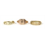 A gold openwork Greek key design ring,