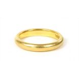 A 22ct gold wedding ring,