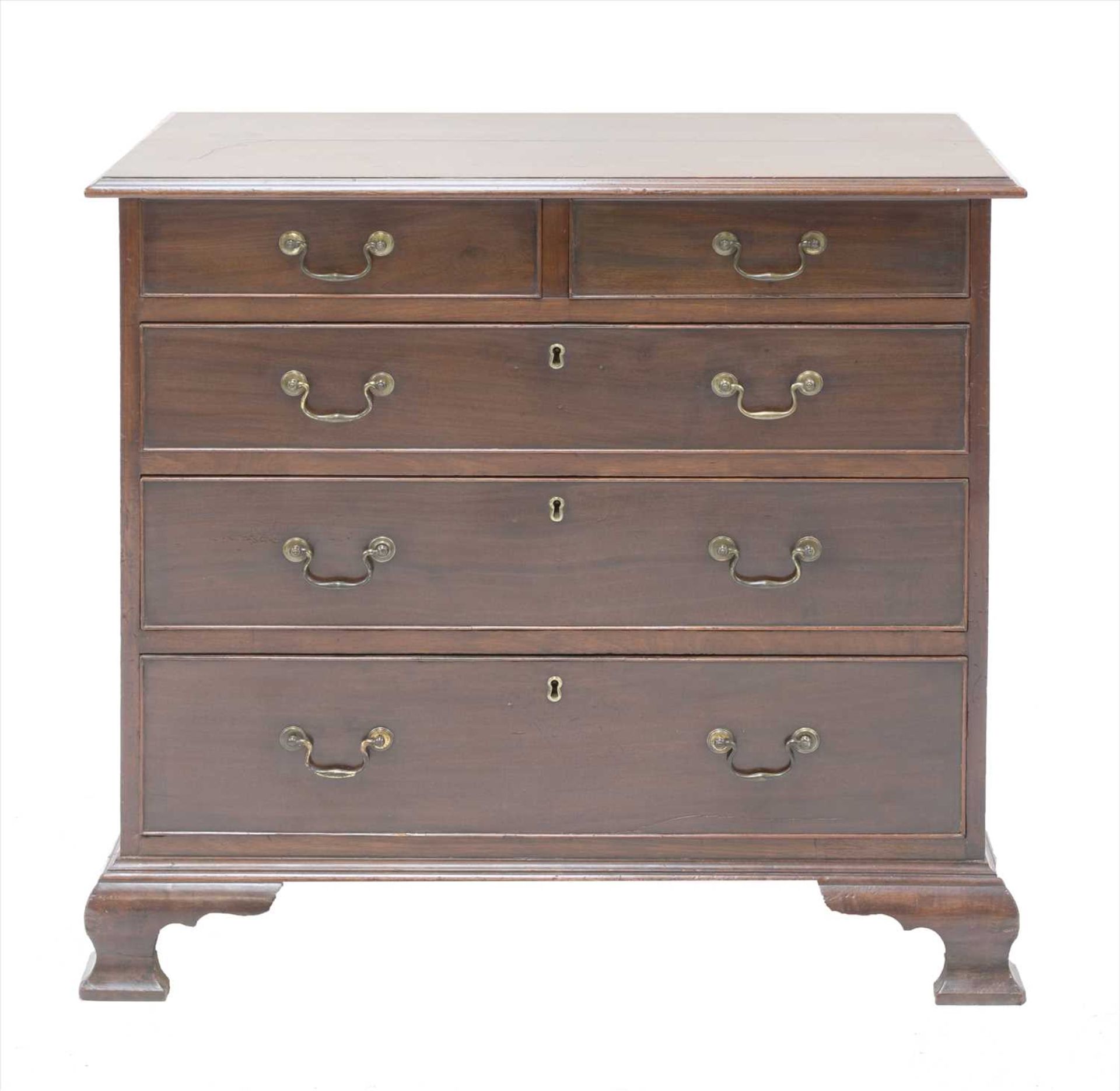 A small George III mahogany chest of drawers,