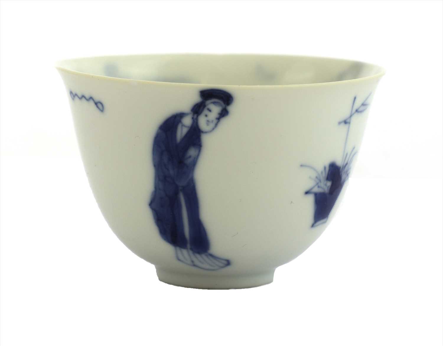 A Chinese blue and white cup,