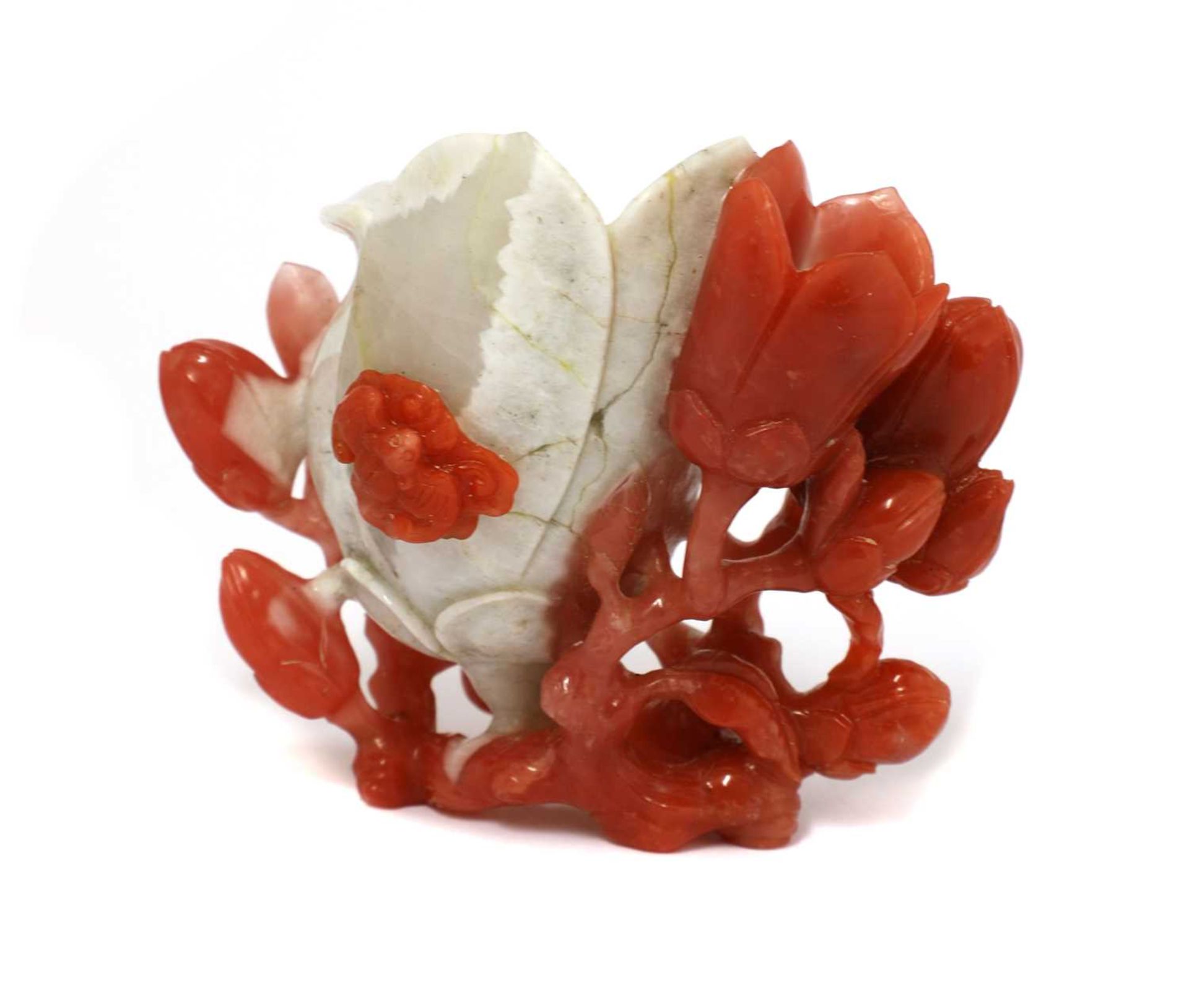 A Chinese agate carving, - Image 2 of 2