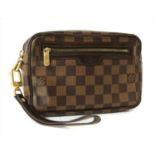 A Louis Vuitton pochette Billets Macao