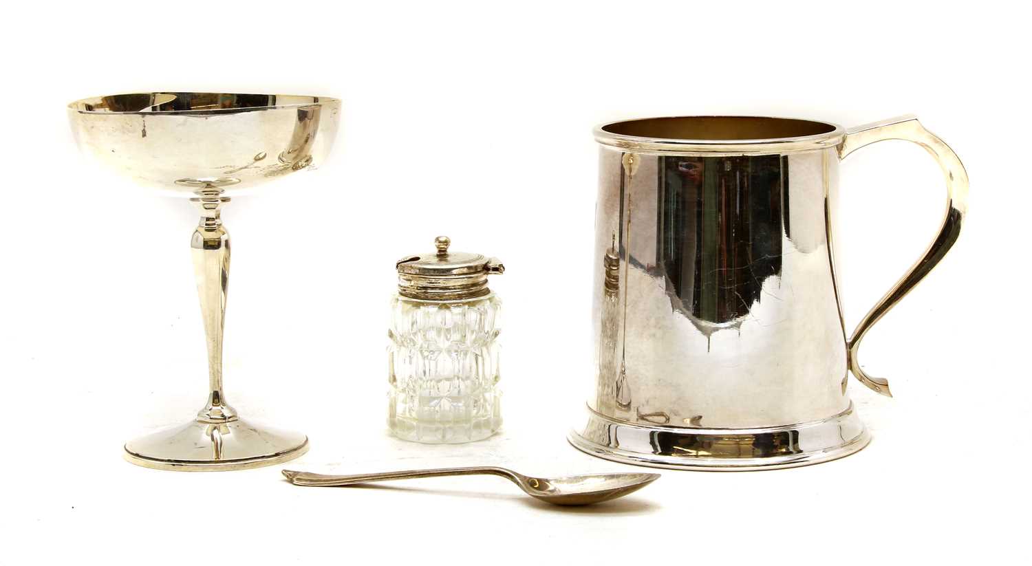 A George III style silver tankard