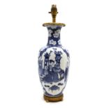 A Chinese blue and white porcelain vase,