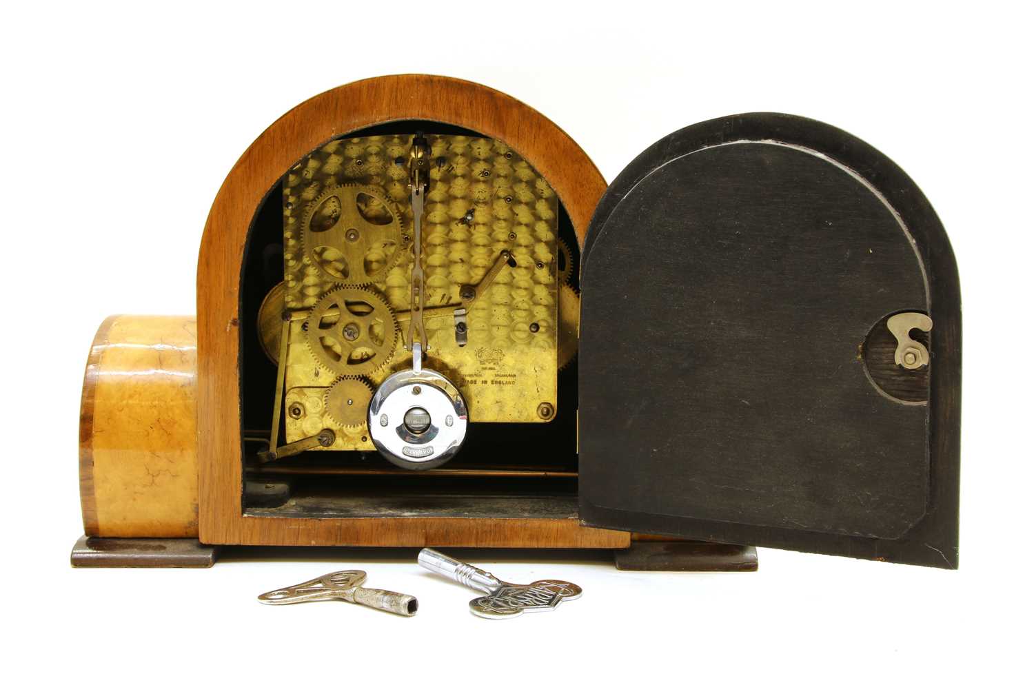 An Art Deco walnut mantel clock - Image 2 of 3