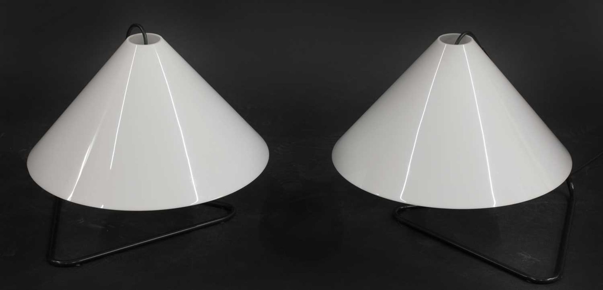 A pair of table lamps, - Image 2 of 2