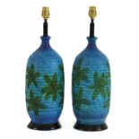 A pair of ceramic table lamps,