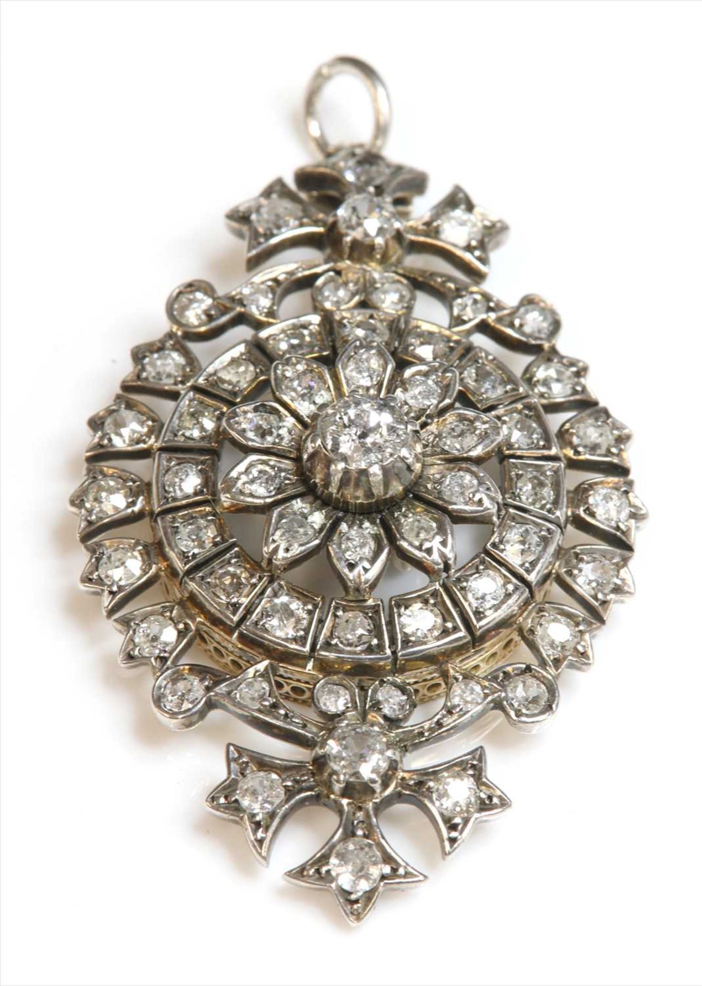 A late Victorian diamond set target-style brooch/pendant, c.1880, - Bild 3 aus 4