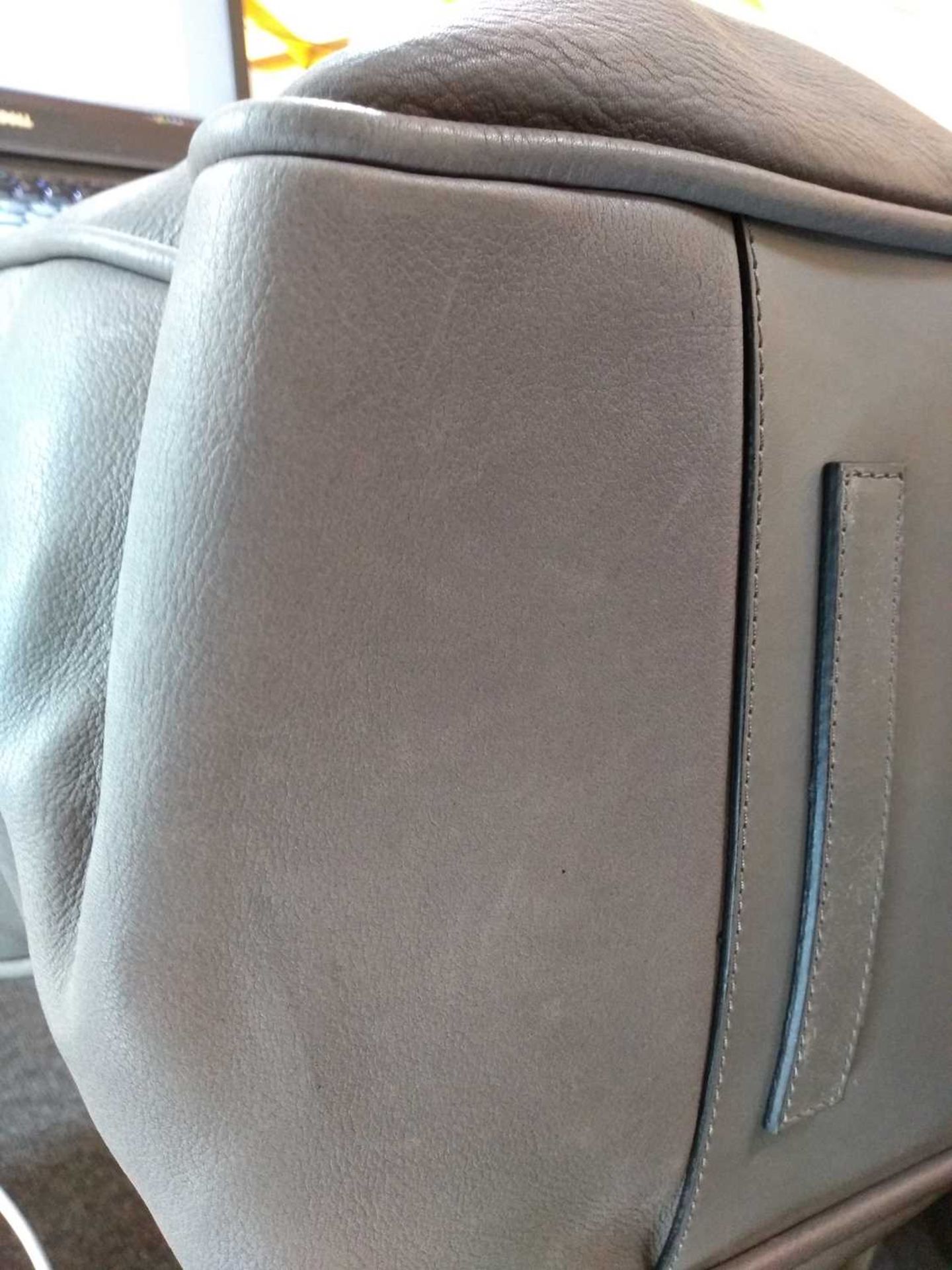 A Ghurka grey leather travel bag, - Bild 9 aus 13