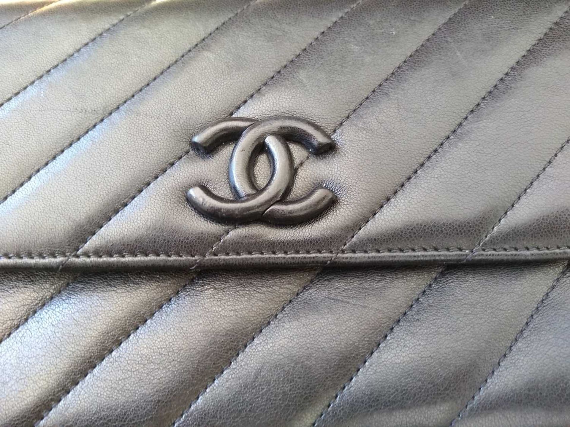 A Chanel black chevron flap bag, - Image 14 of 17