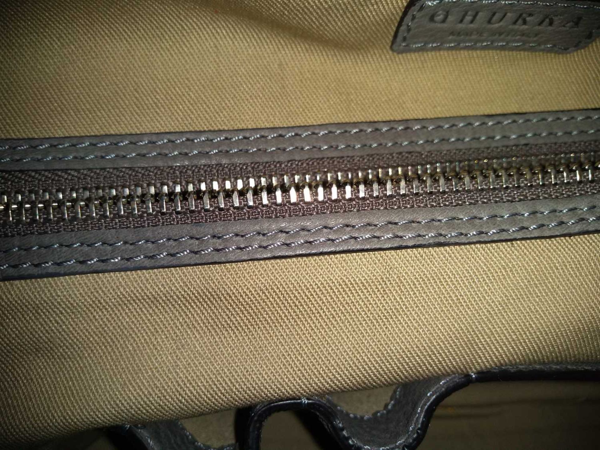 A Ghurka grey leather travel bag, - Bild 6 aus 13