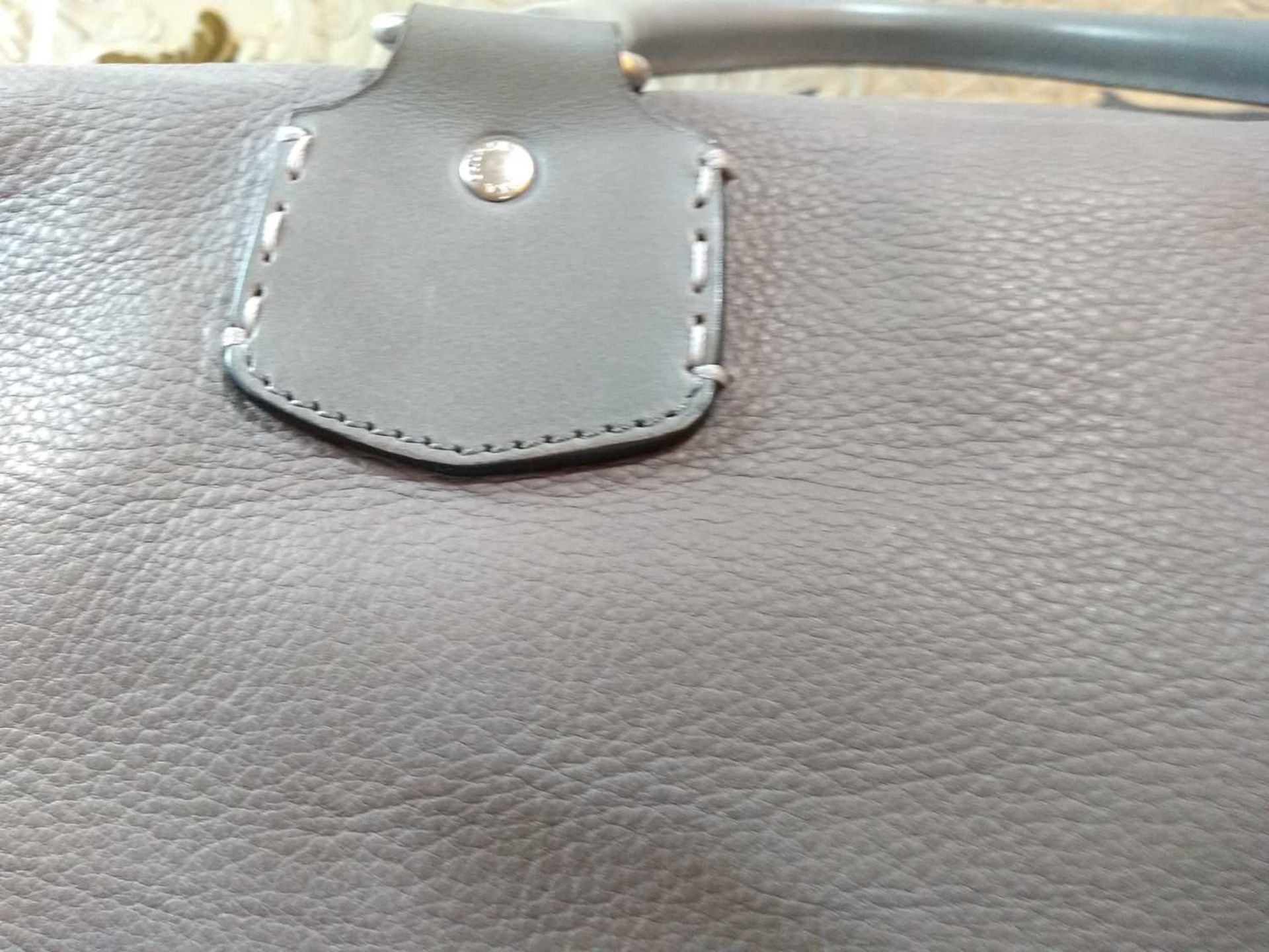 A Ghurka grey leather travel bag, - Bild 12 aus 13