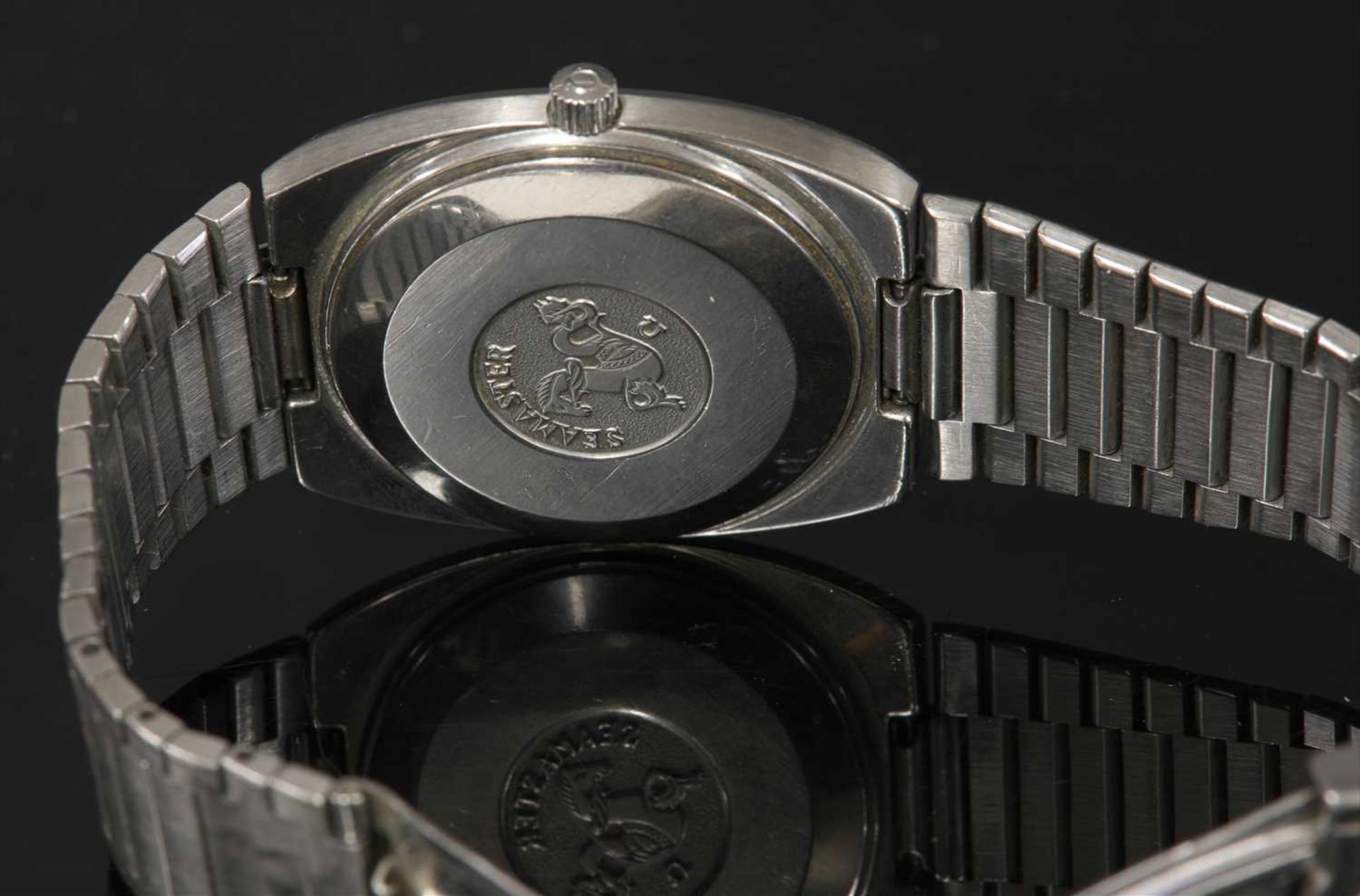 A gentlemen's stainless steel Omega 'Seamaster' automatic bracelet watch, c.1973, - Bild 2 aus 3