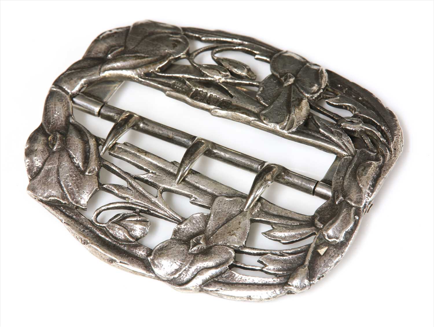 An Art Nouveau sterling silver belt buckle by William Comyns, - Image 3 of 4