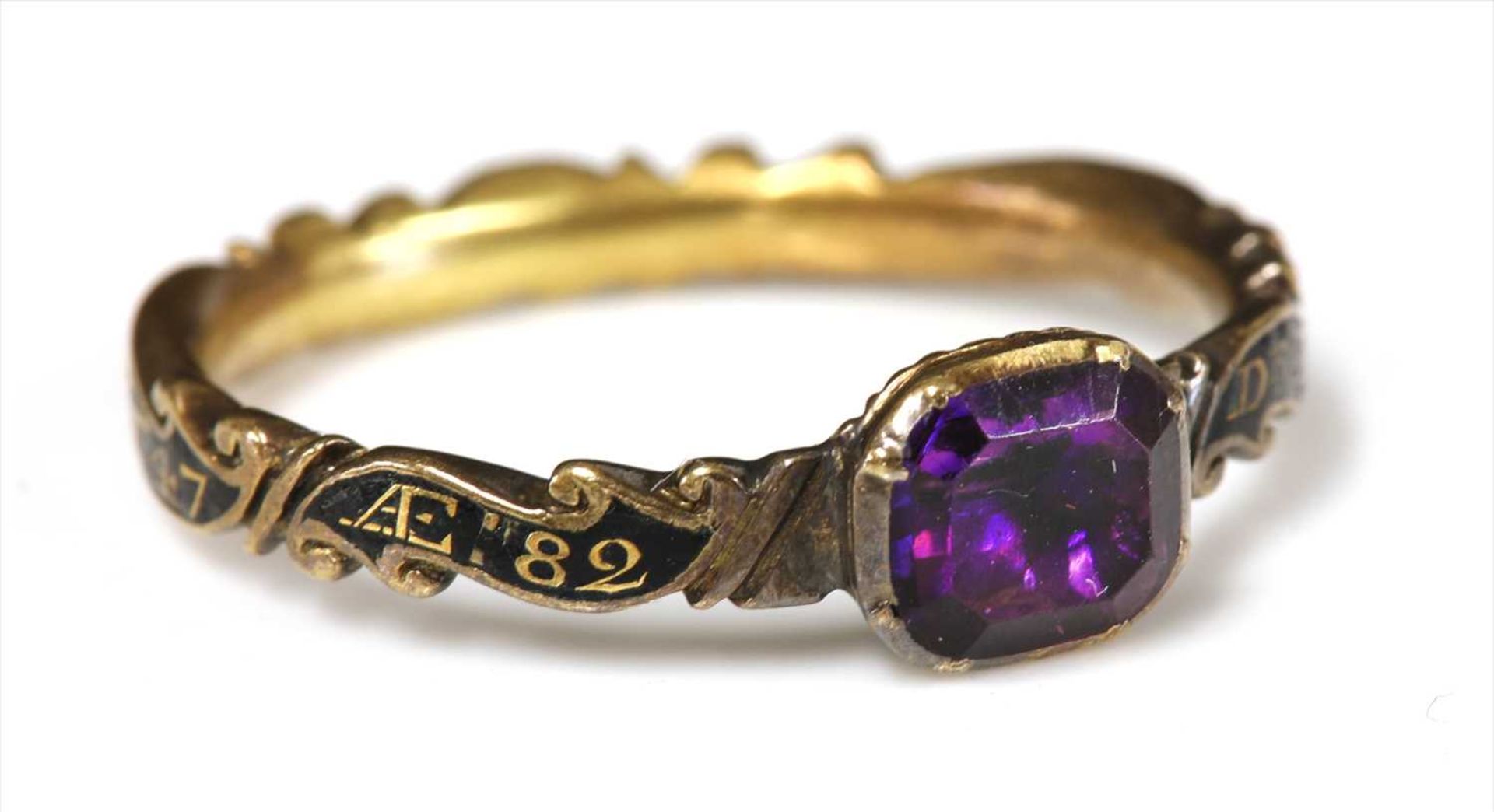 A Georgian gold amethyst memorial ring, c.1747, - Bild 2 aus 11