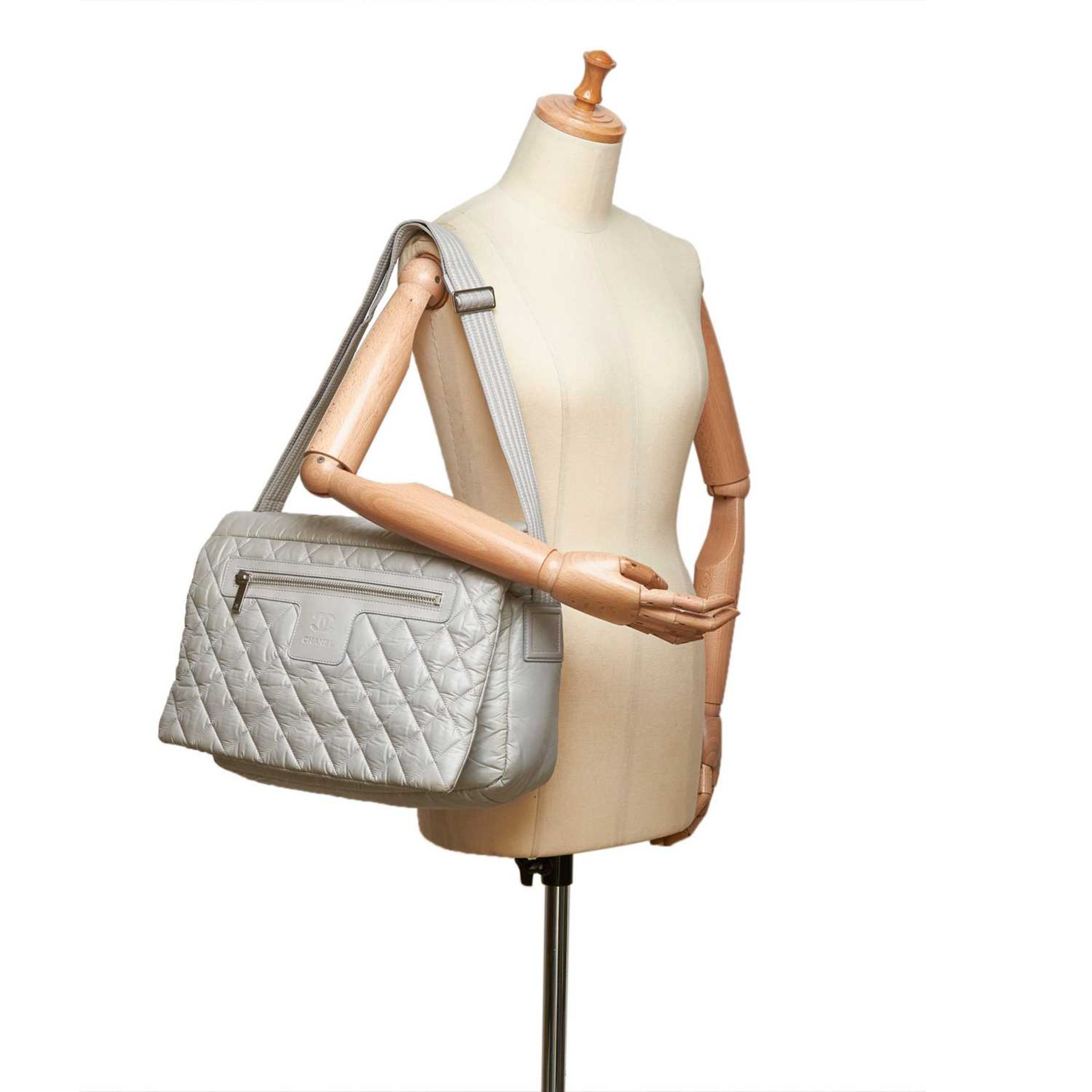 A Chanel Cocoon messenger bag, - Bild 7 aus 13