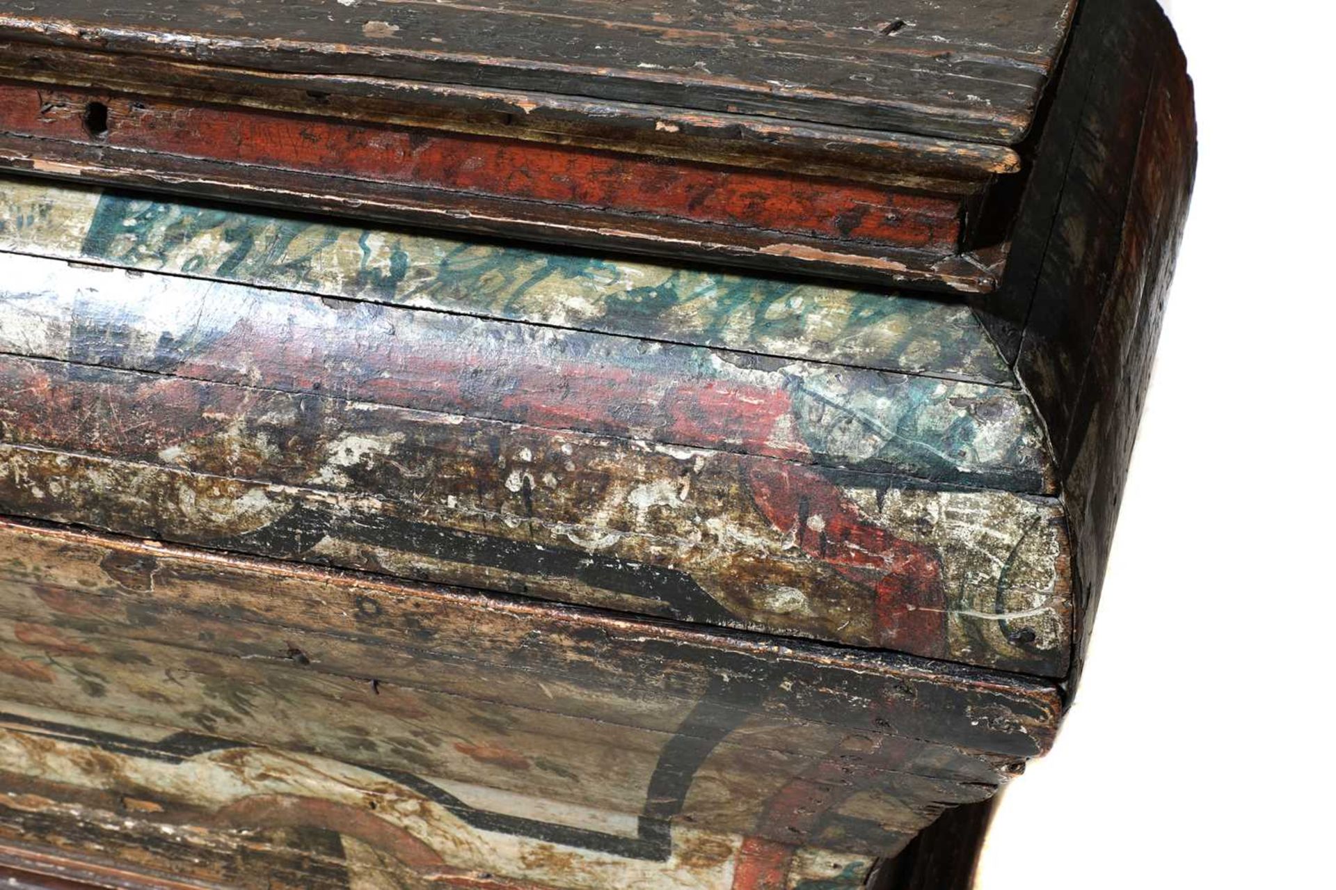 An Italian bombé painted pine commode, - Bild 11 aus 19