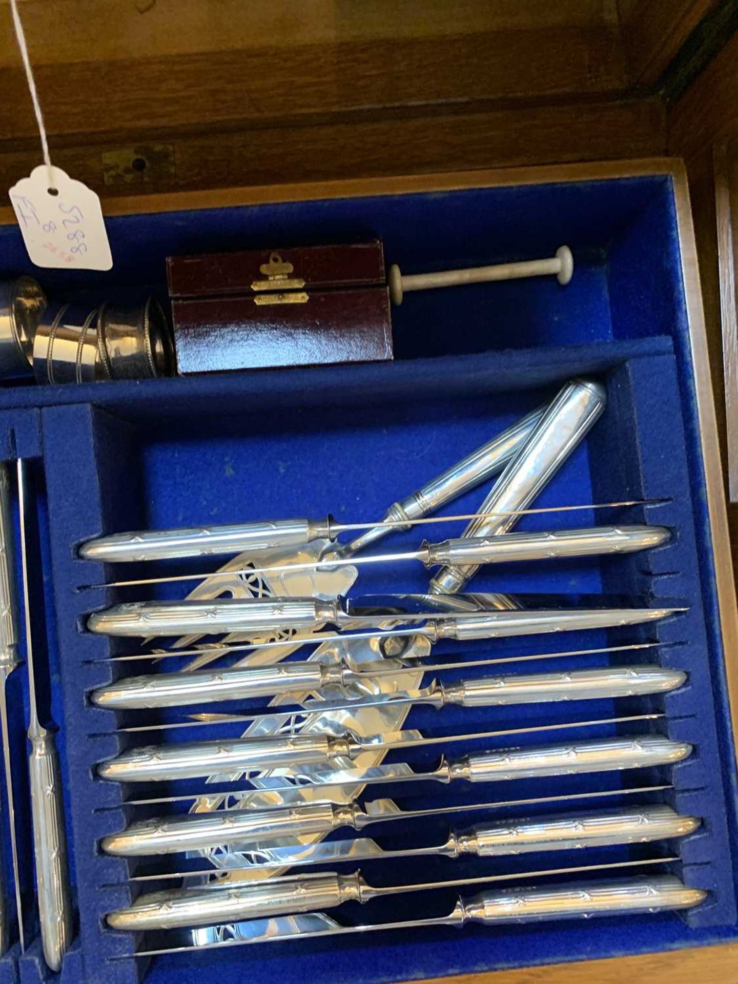 A comprehensive George V silver twelve-setting canteen of cutlery - Bild 7 aus 12