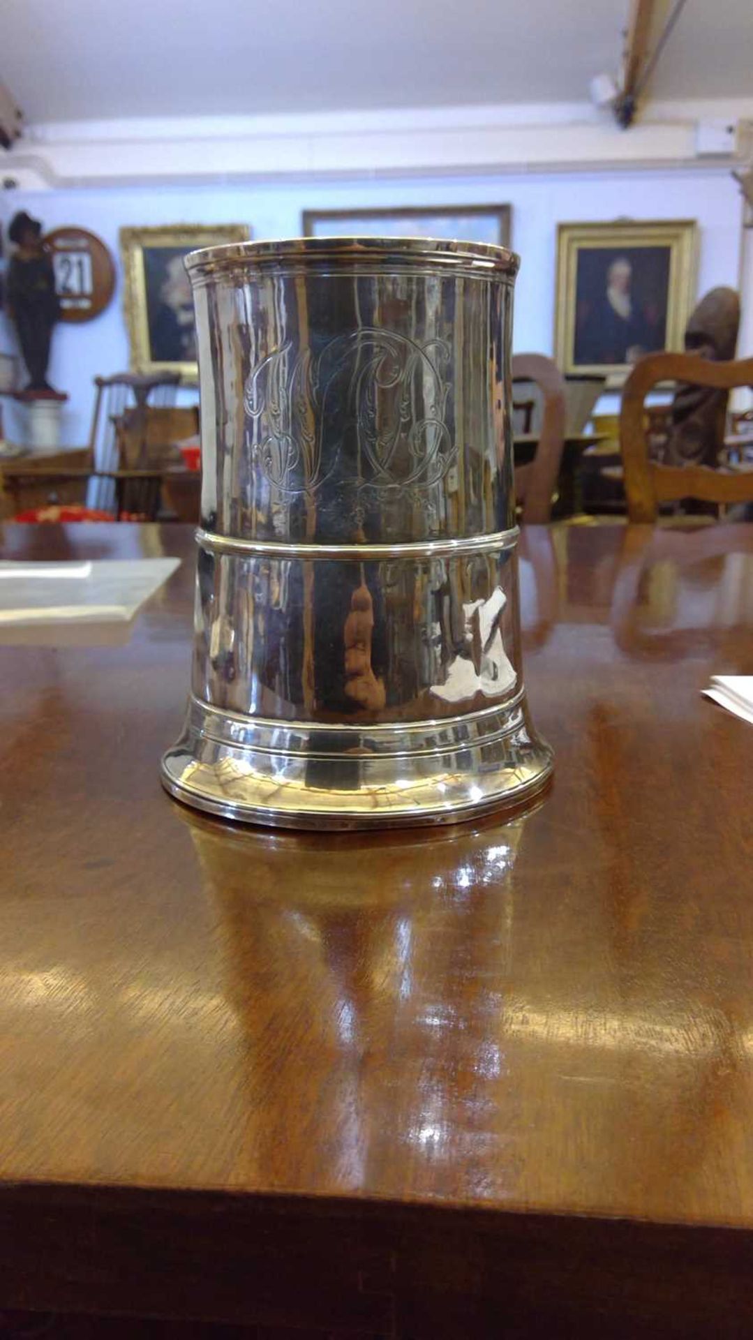 A George III silver mug - Bild 10 aus 10