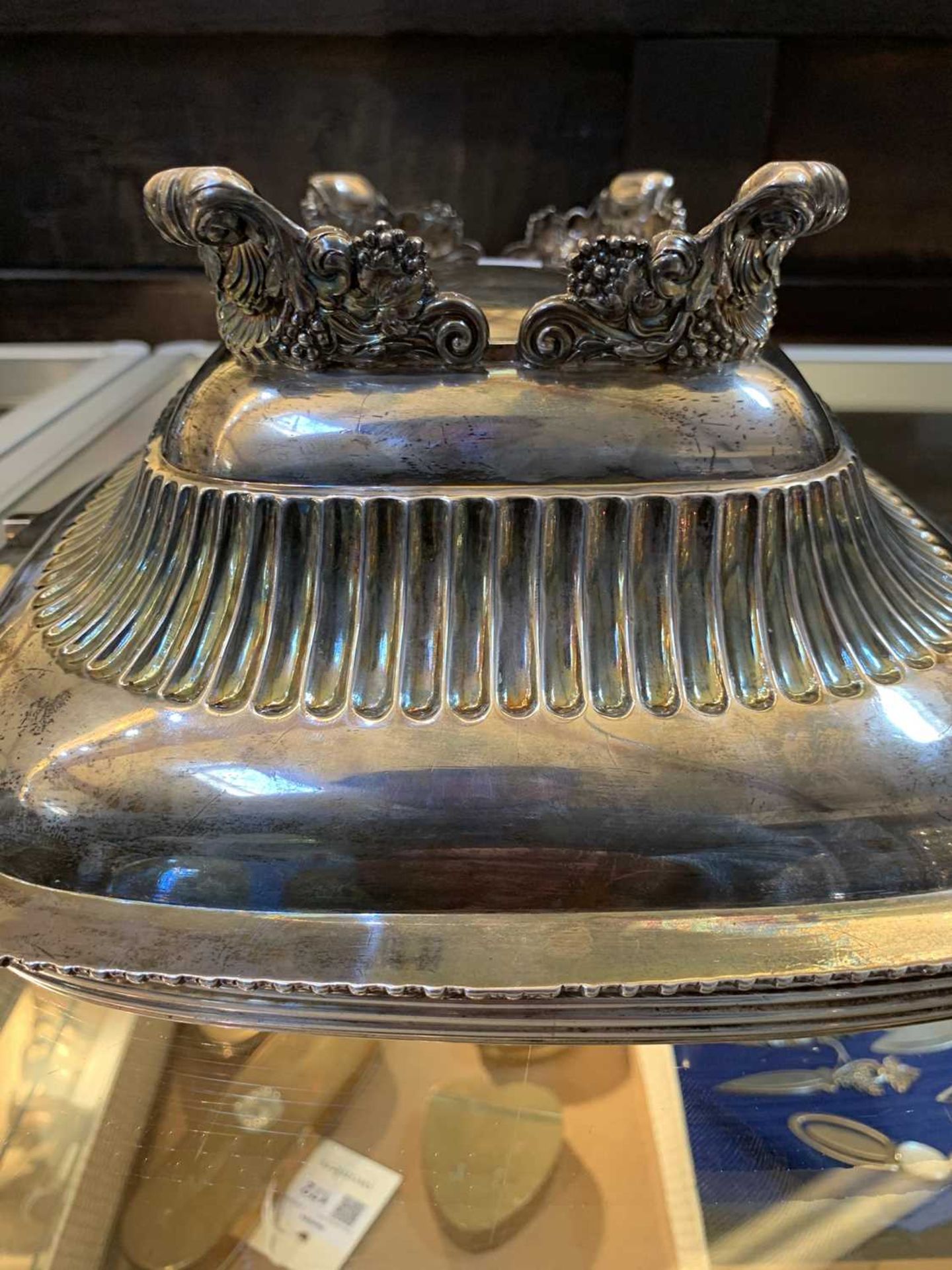 A George IV silver bread basket, - Bild 7 aus 32