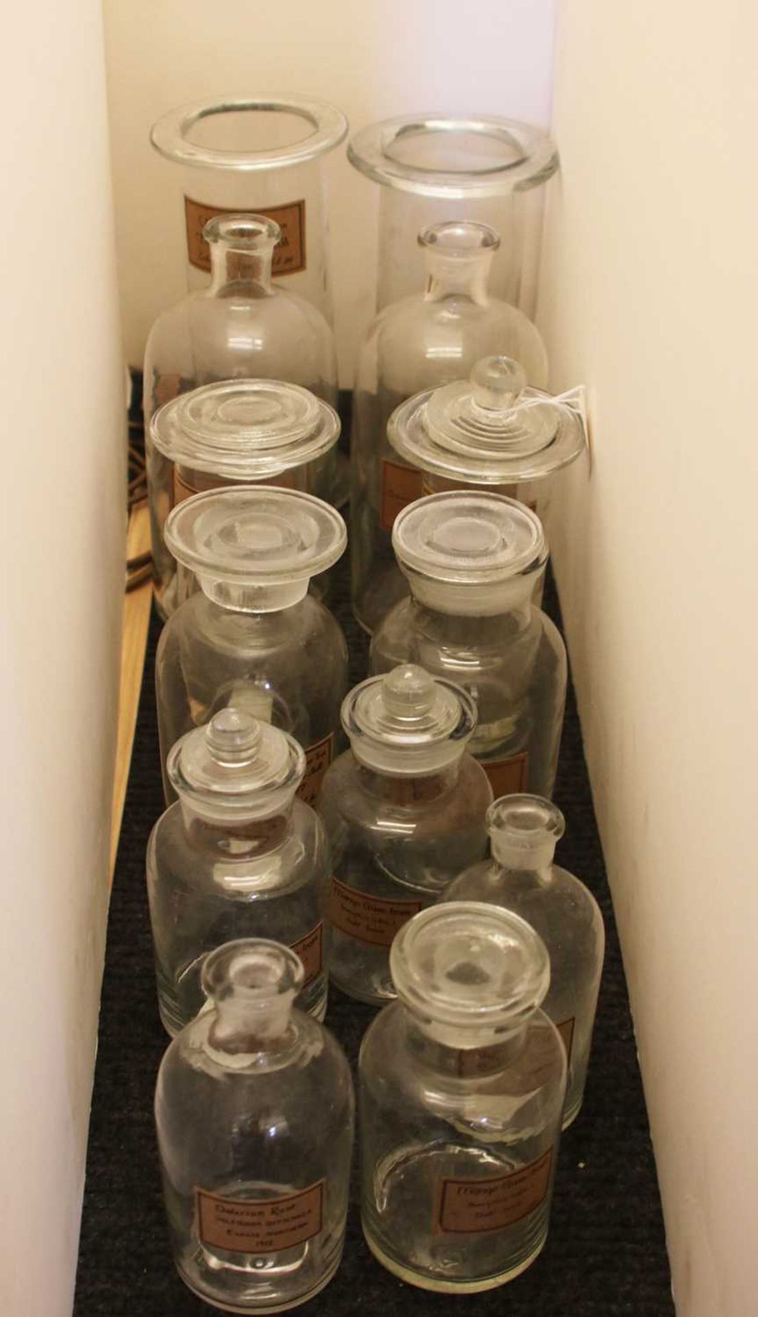 A collection of various modern apothecary jars of varying sizes - Image 2 of 2