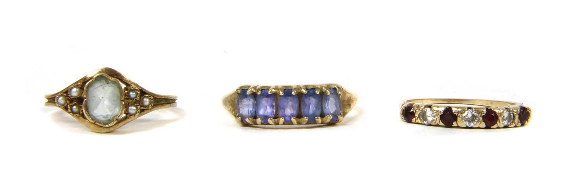 A 9ct gold tanzanite ring,