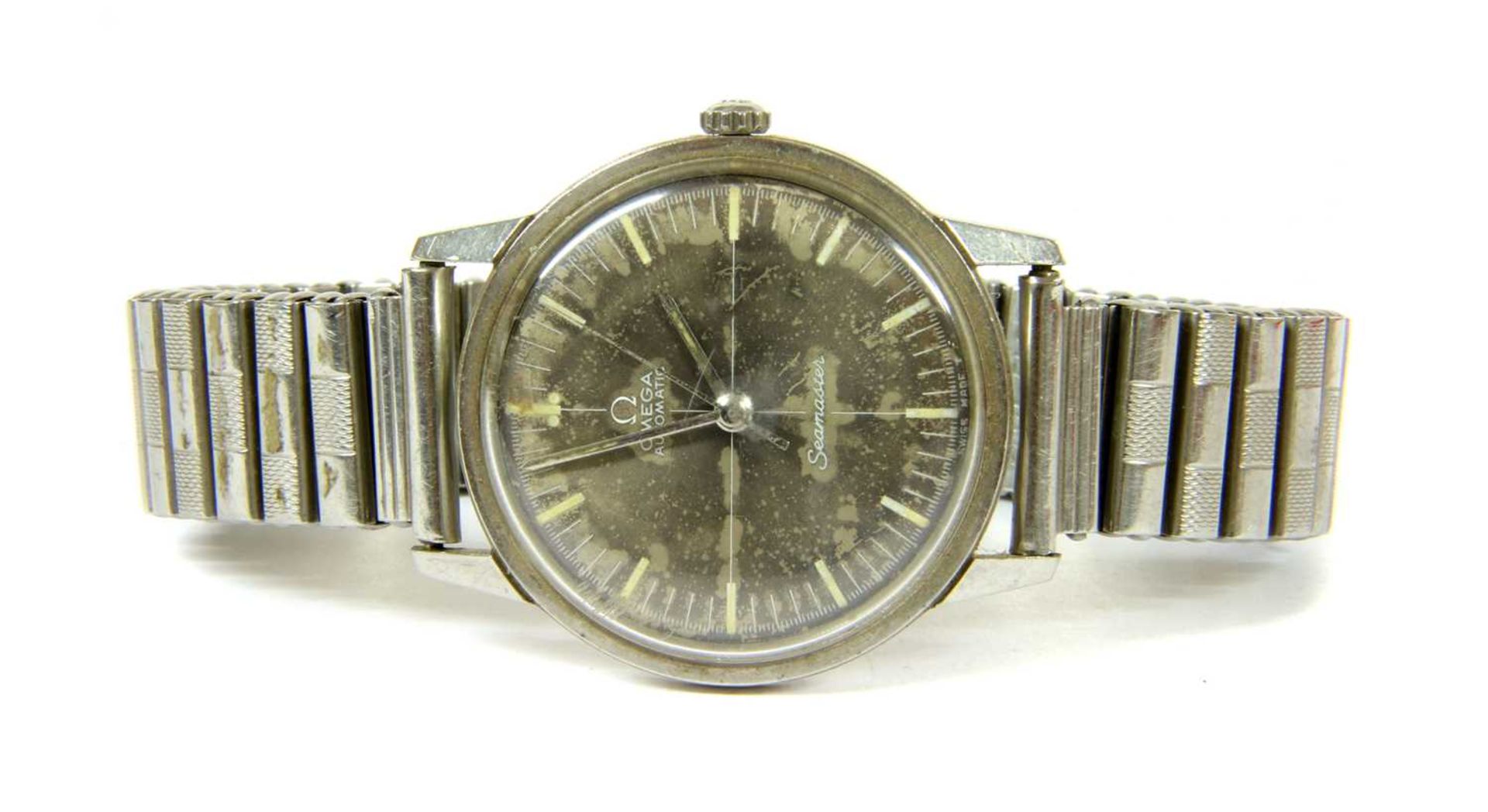 A gentlemen's stainless steel Omega 'Seamaster' automatic bracelet watch, c.1966