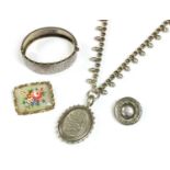 A Victorian silver locket and collar,