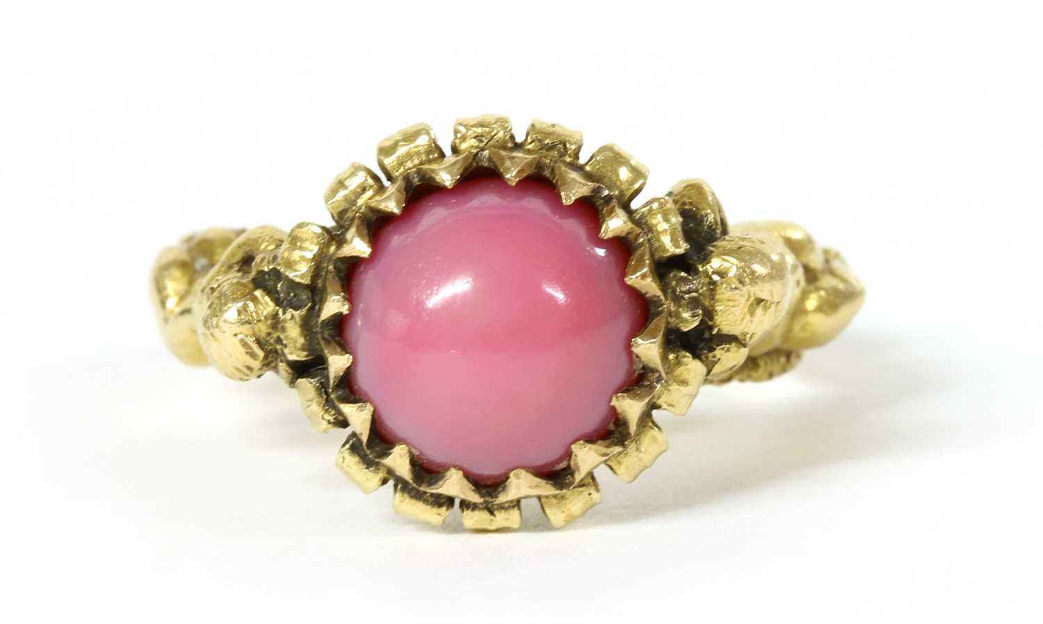 A Continental Renaissance Revival gold ring in the style of Jules Wièse, - Image 3 of 3
