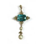 A gold paste and split pearl cinquefoil cluster pendant/brooch,